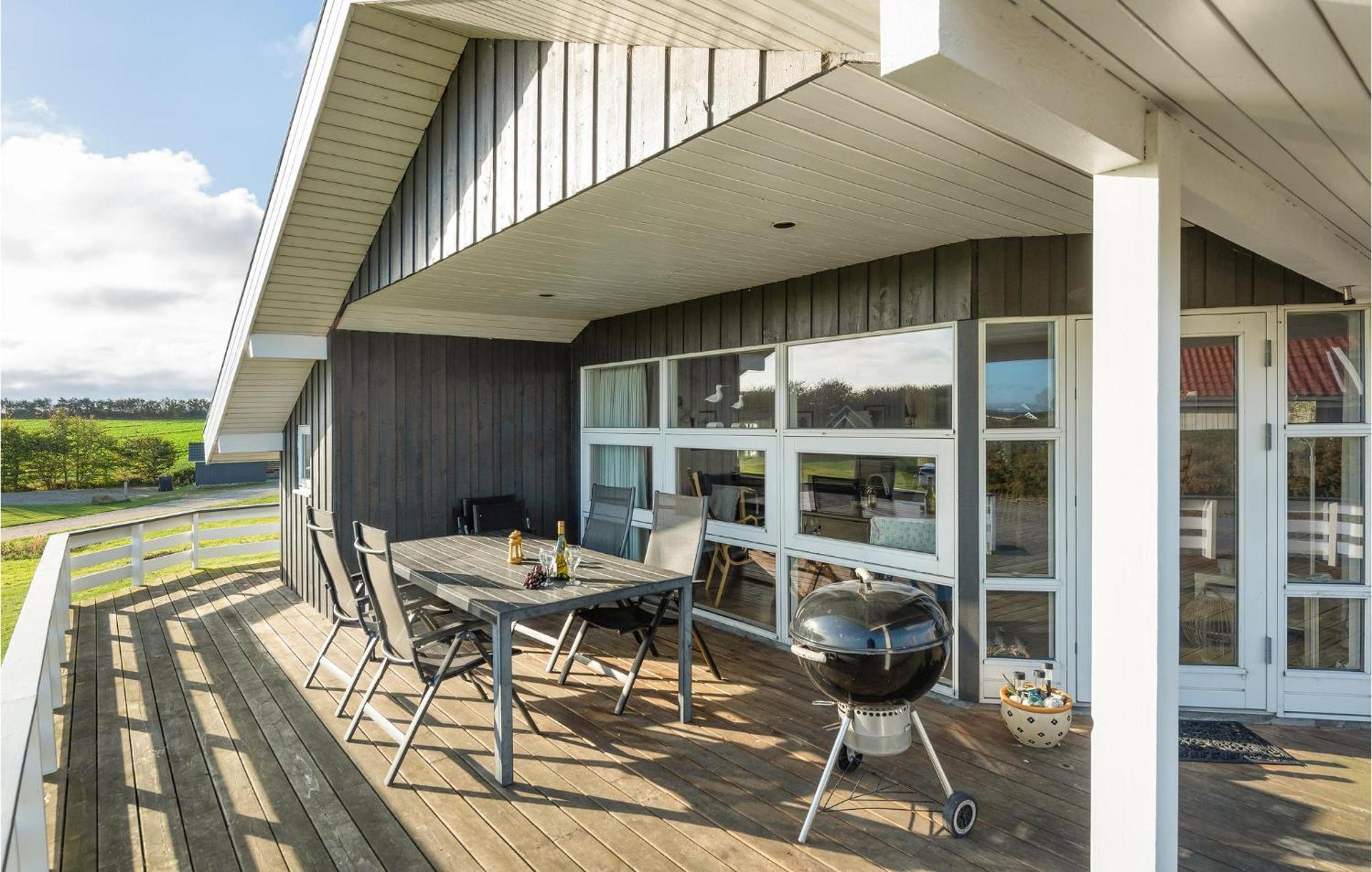 Beautiful Home In Nordborg With Wifi Extérieur photo