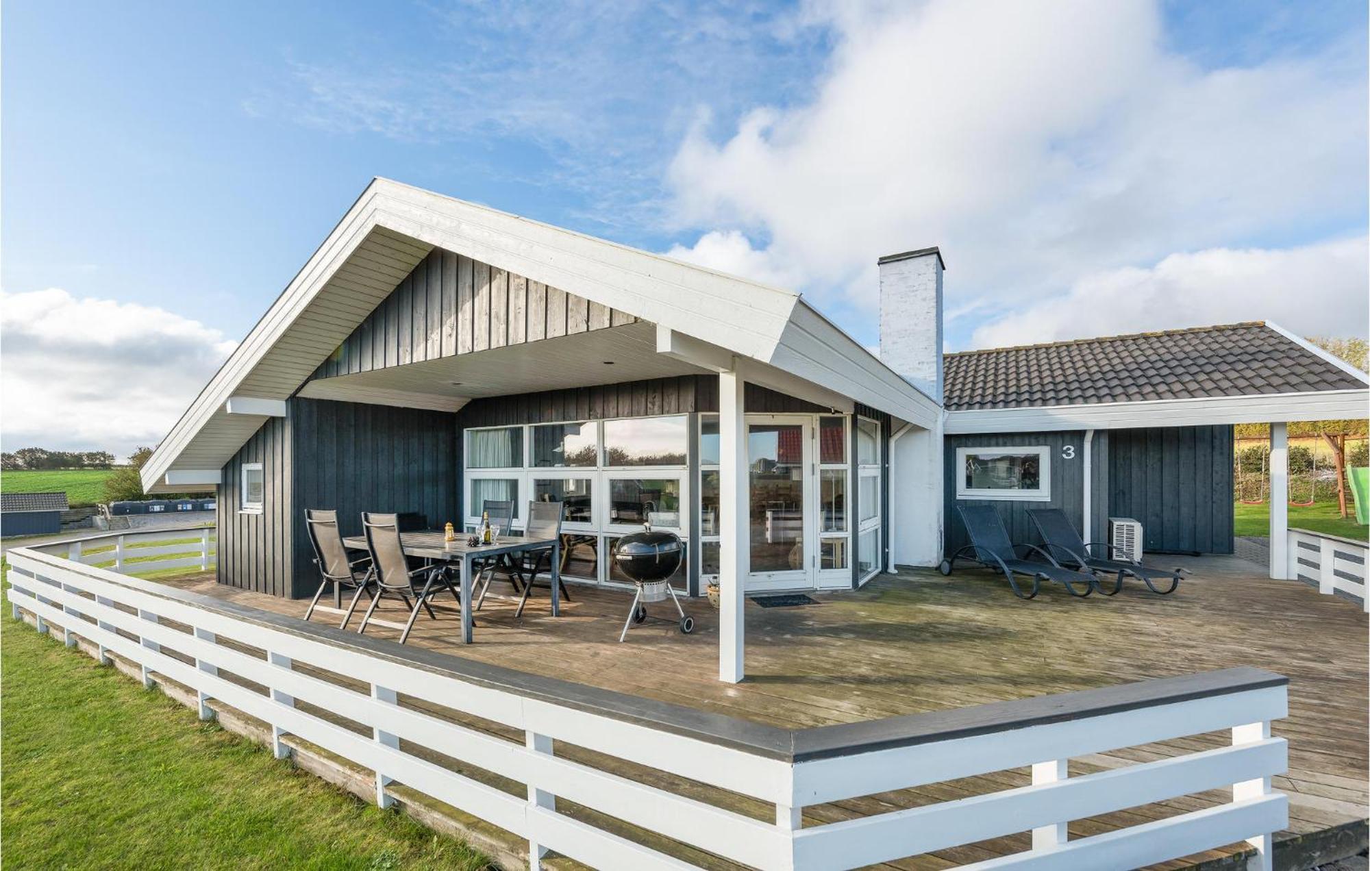 Beautiful Home In Nordborg With Wifi Extérieur photo